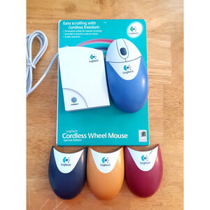 Logitech Cordless Wheel Mouse Special Edition M-RK45 1999 w/ 4 Backs